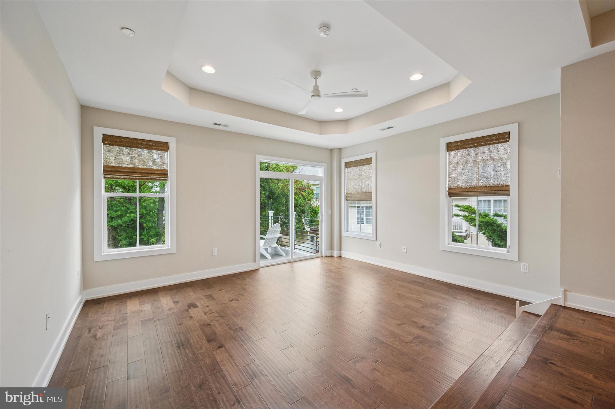 ROXBOROUGH - Residential