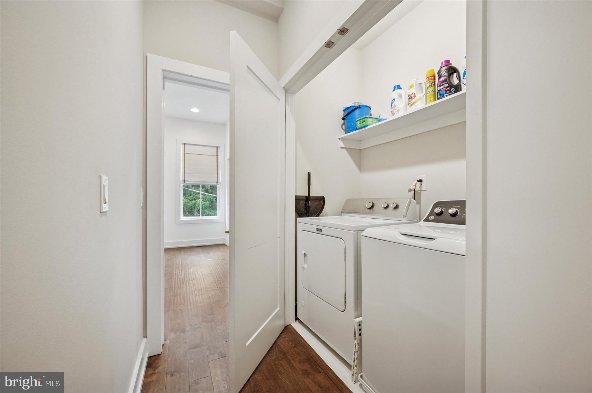 ROXBOROUGH - Residential