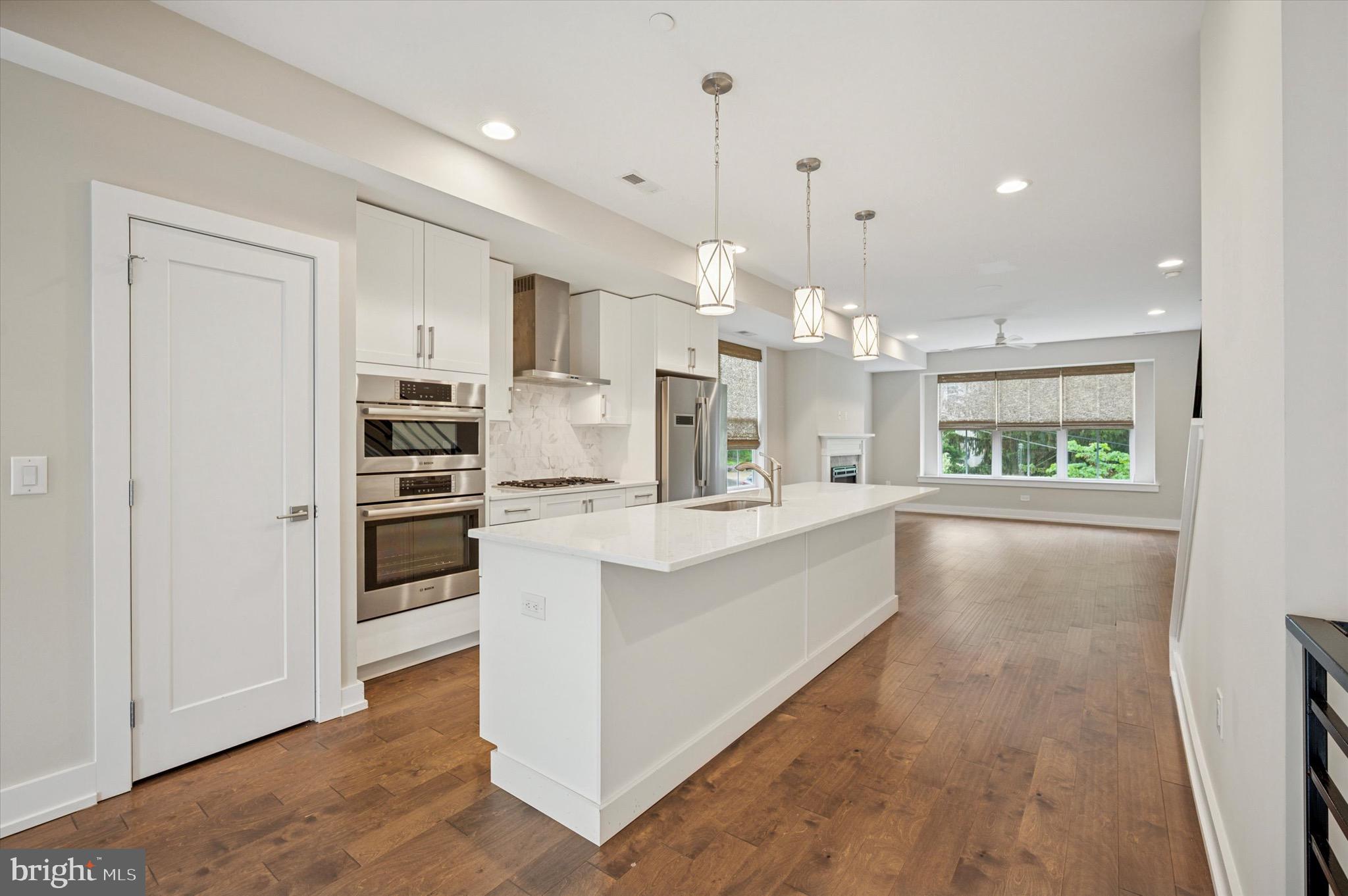ROXBOROUGH - Residential