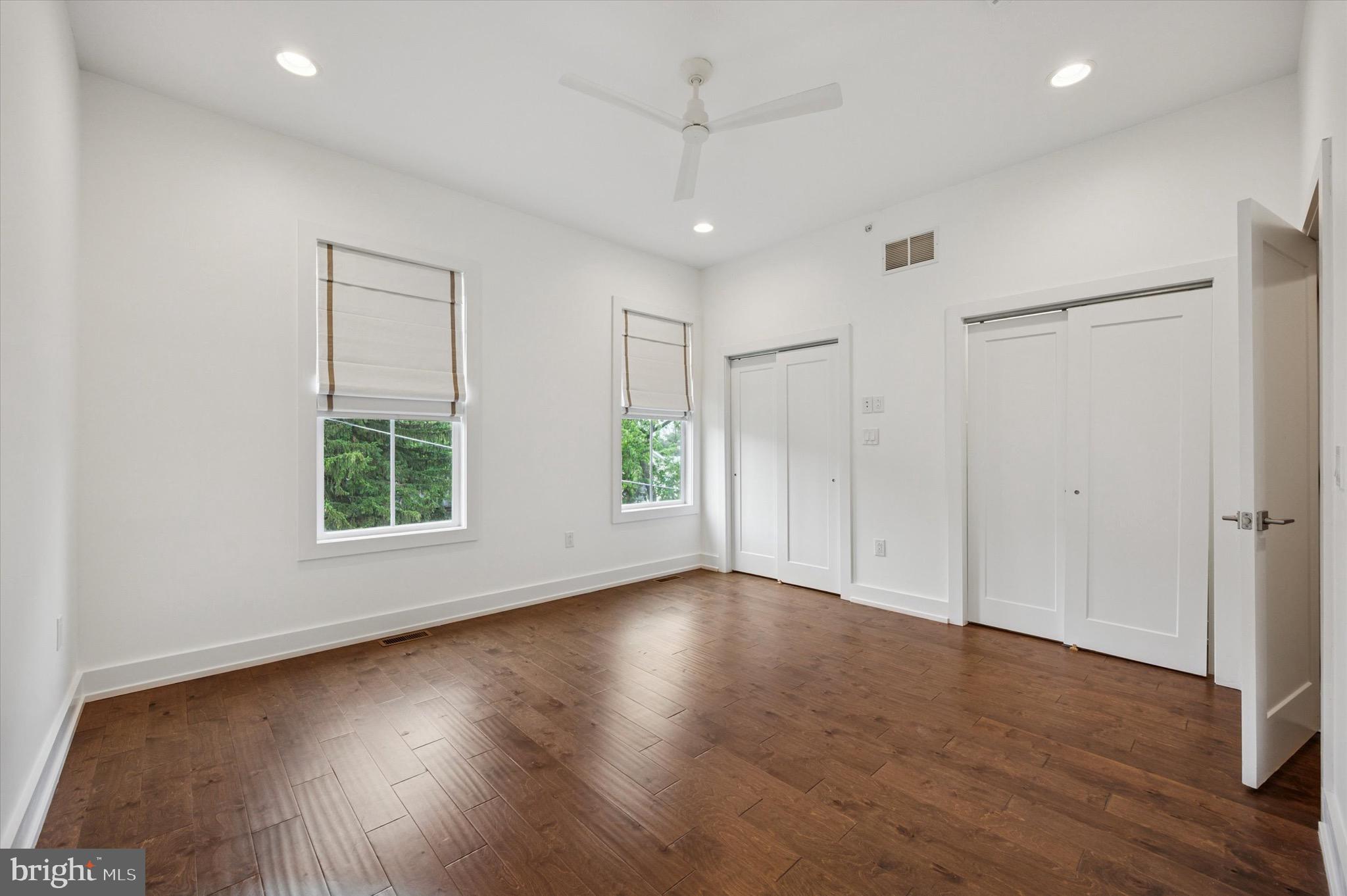 ROXBOROUGH - Residential