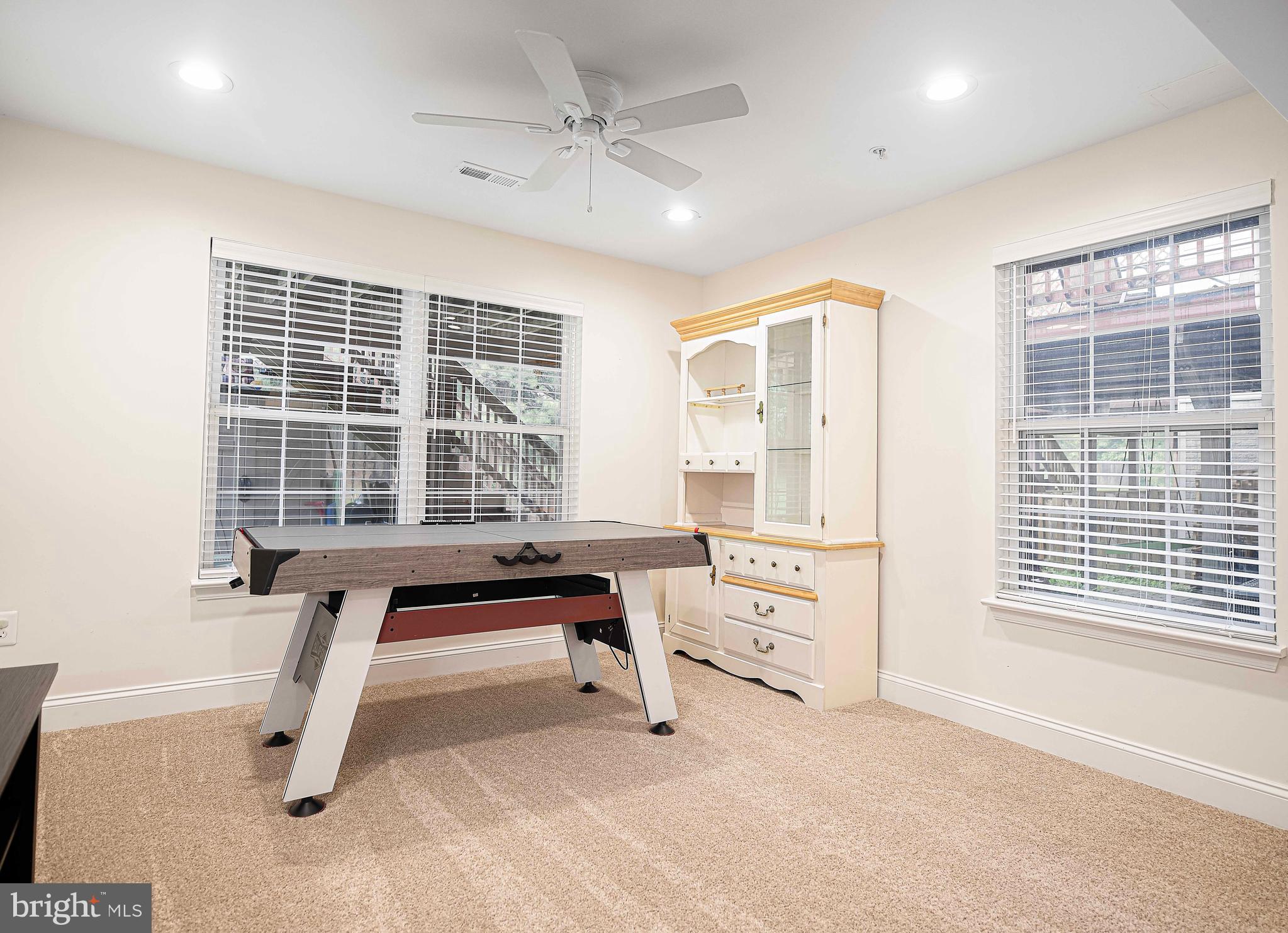 HICKORY OVERLOOK - Residential