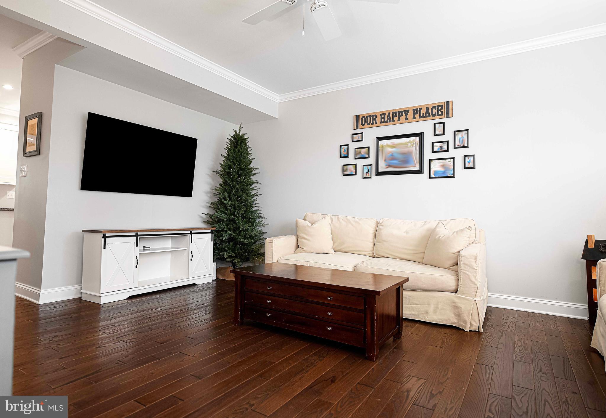HICKORY OVERLOOK - Residential