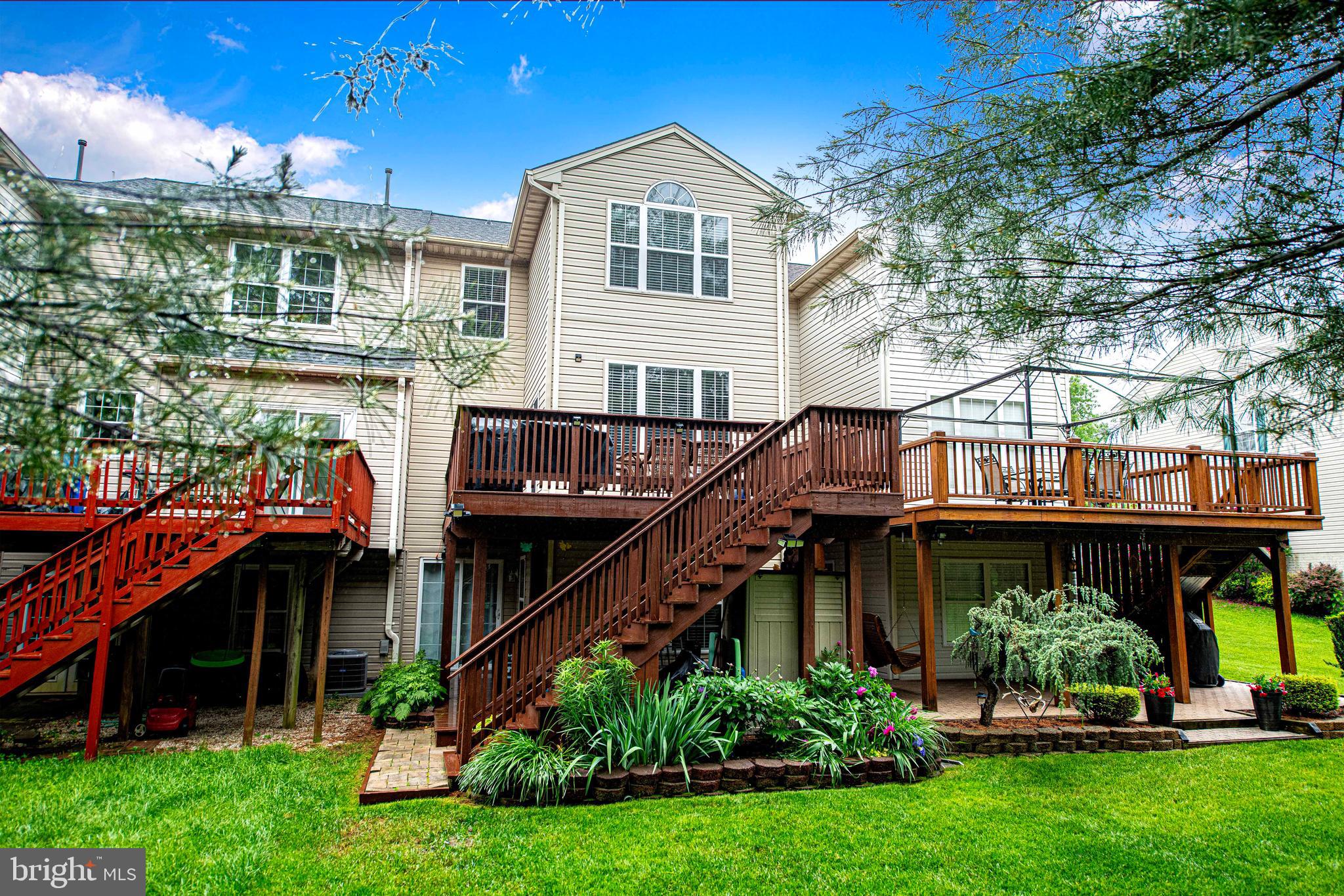 HICKORY OVERLOOK - Residential