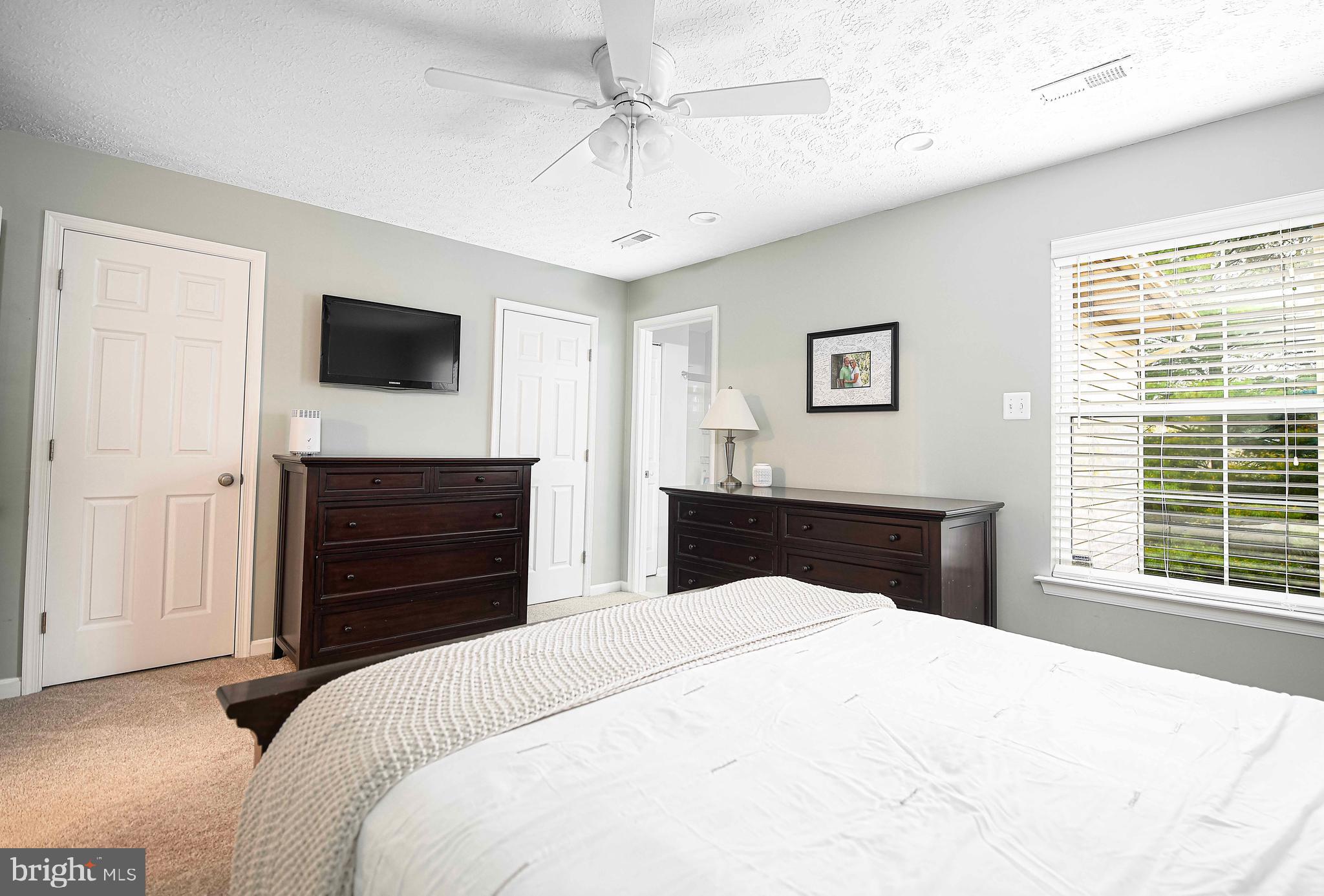HICKORY OVERLOOK - Residential
