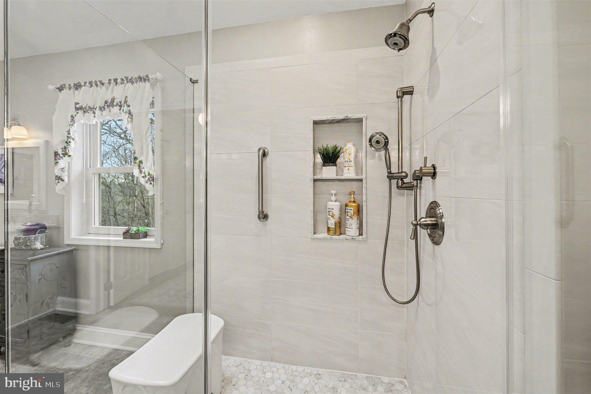 GWYNEDALE - Residential