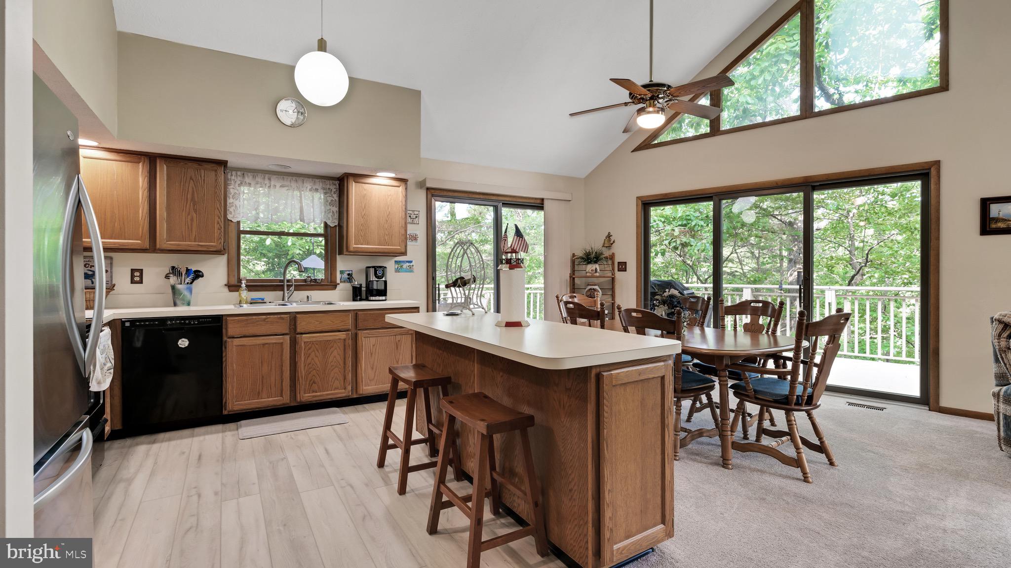 DRUM POINT - Residential