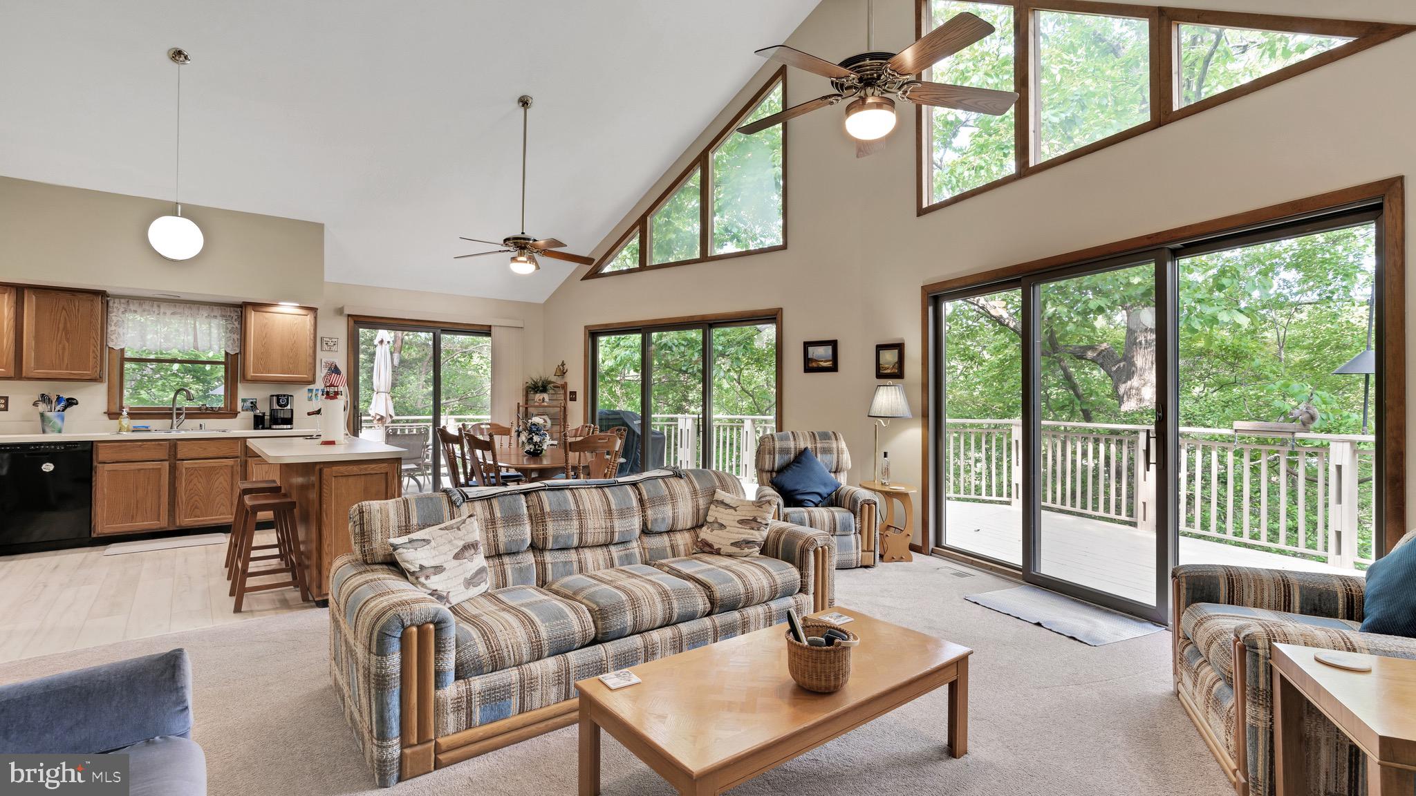 DRUM POINT - Residential