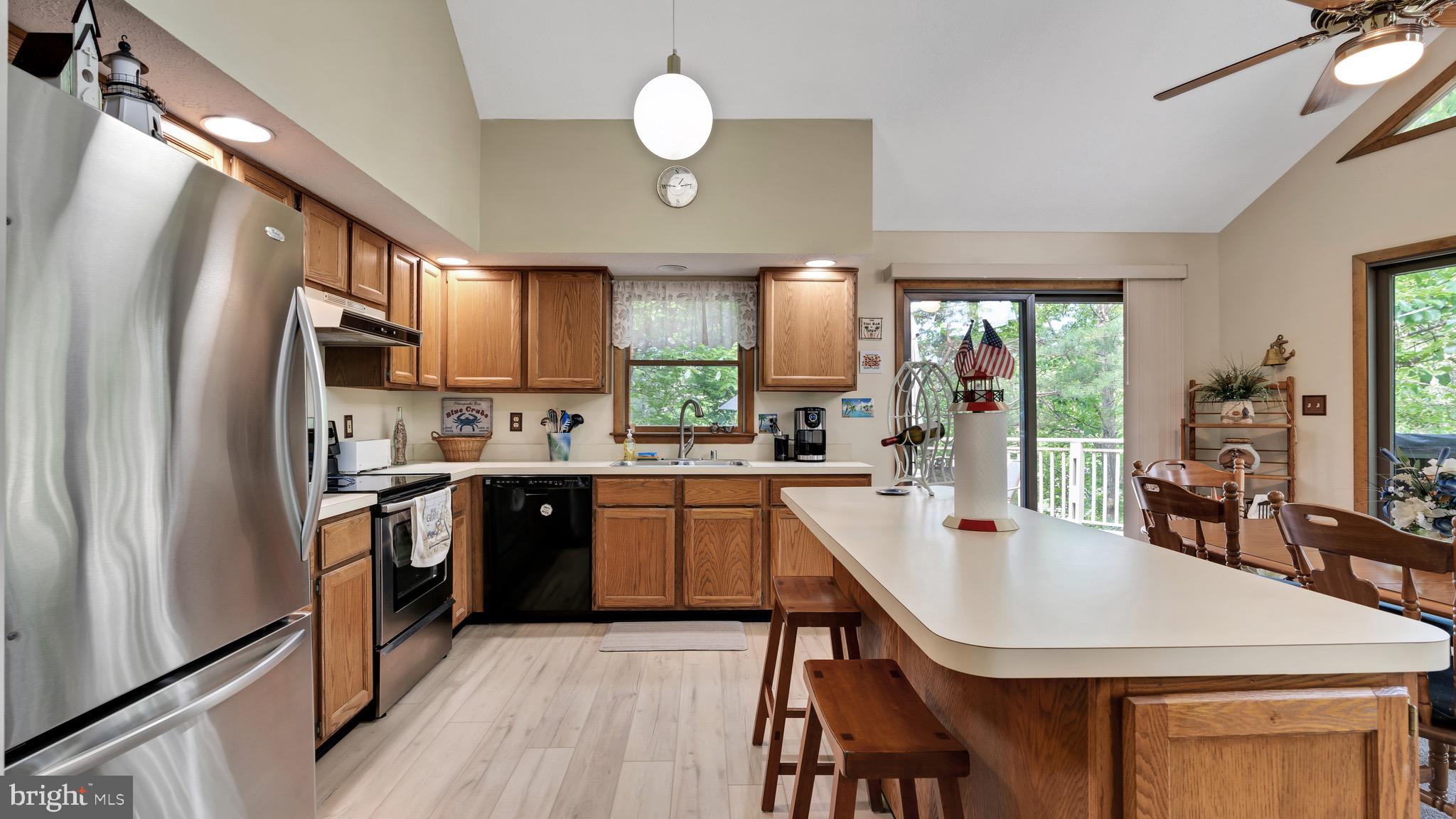 DRUM POINT - Residential