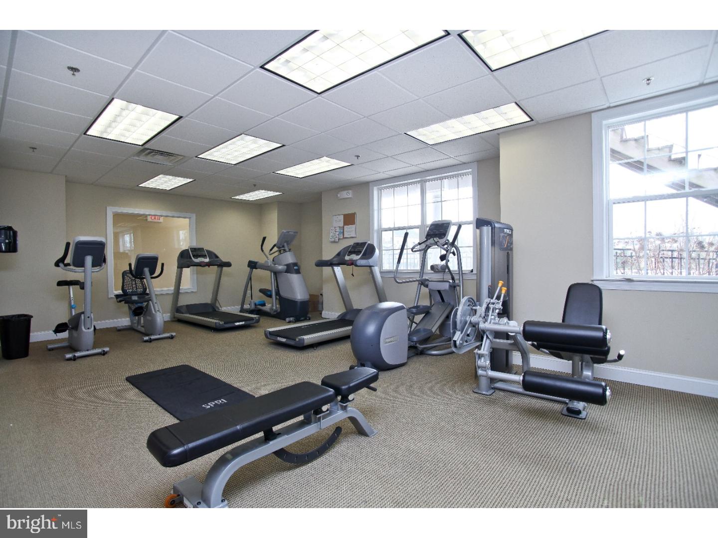 TH AT HERITAGE CNTR - Residential
