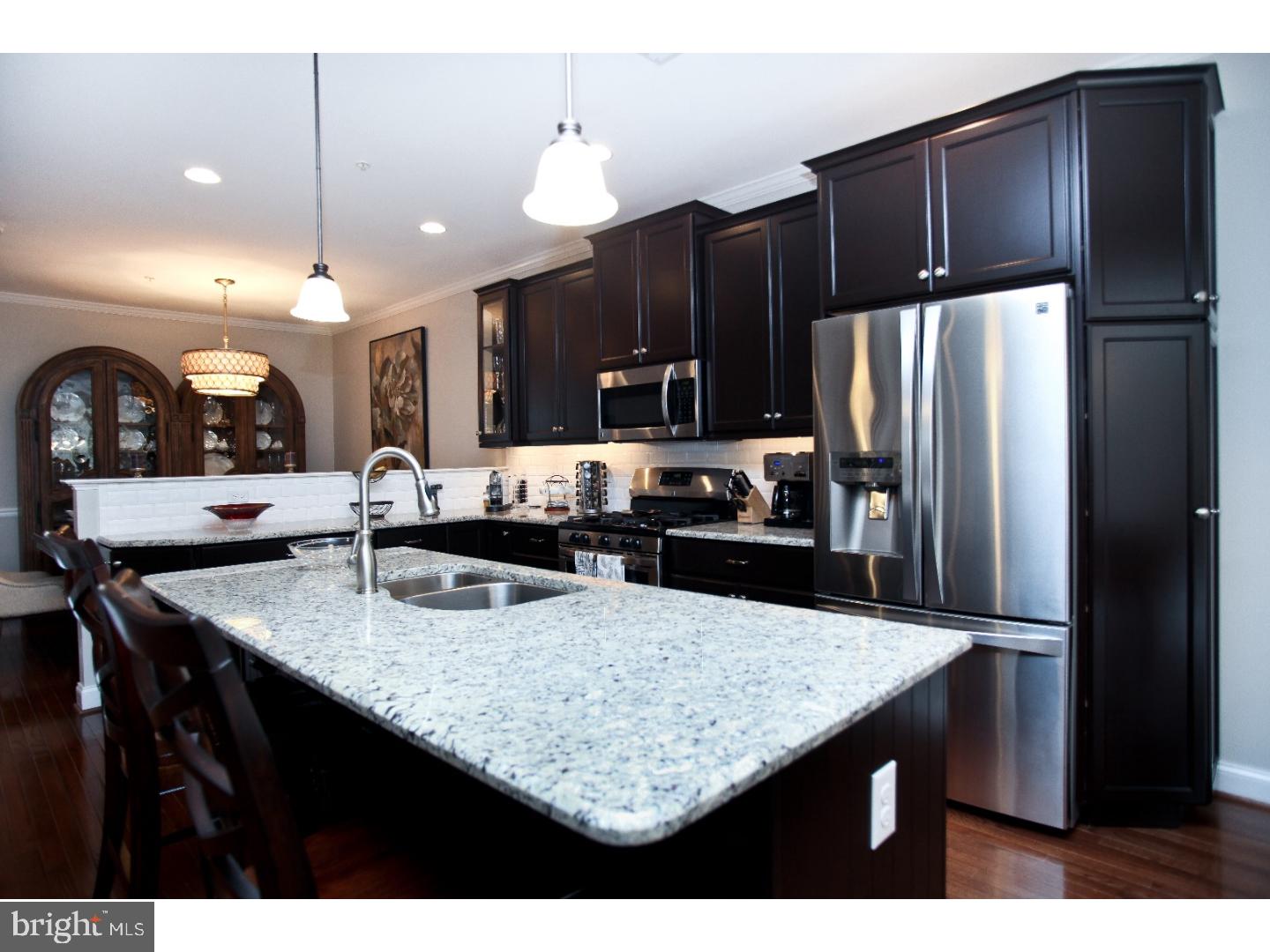 TH AT HERITAGE CNTR - Residential