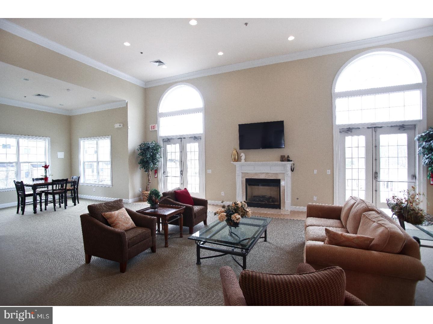 TH AT HERITAGE CNTR - Residential