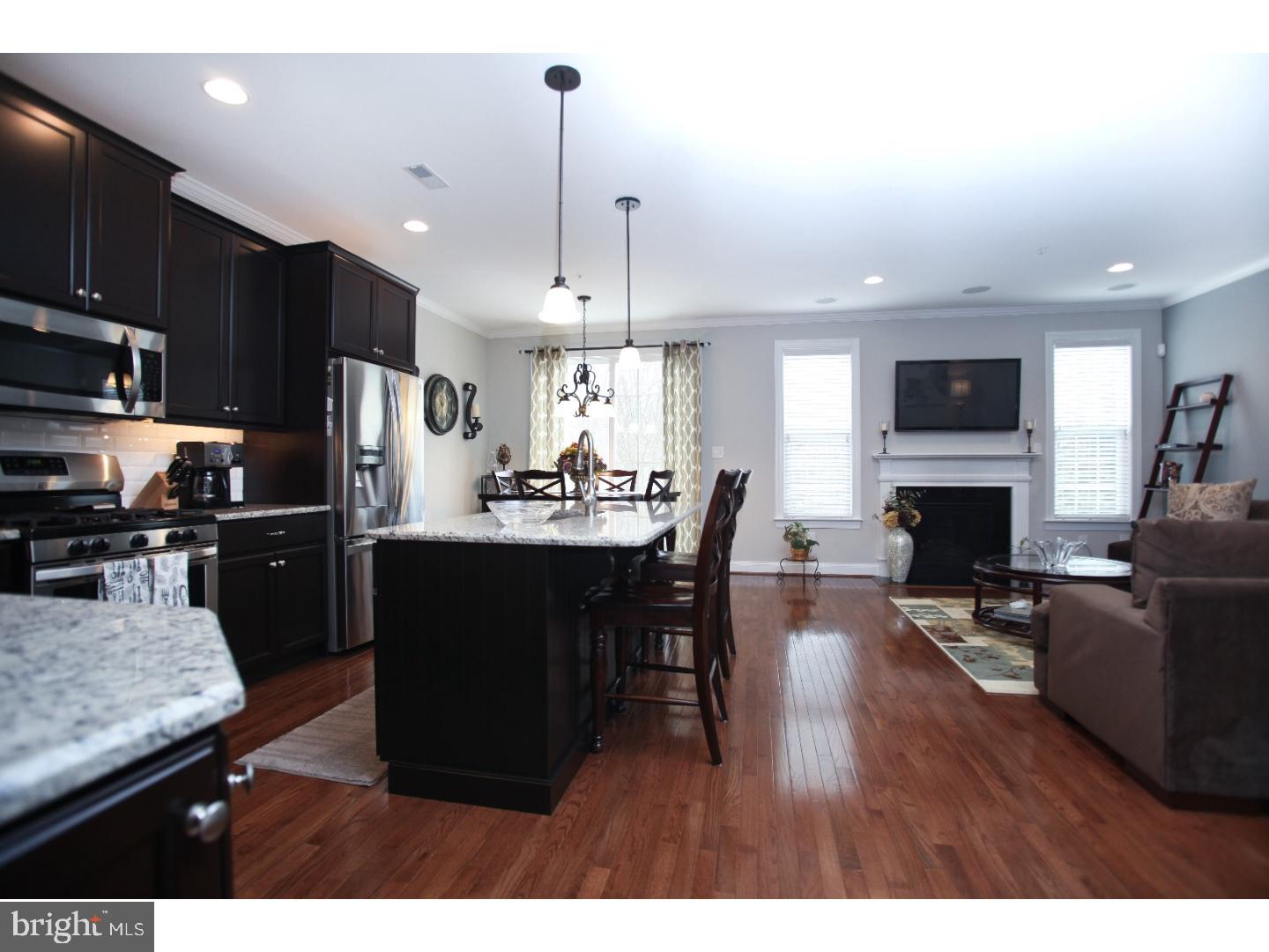 TH AT HERITAGE CNTR - Residential