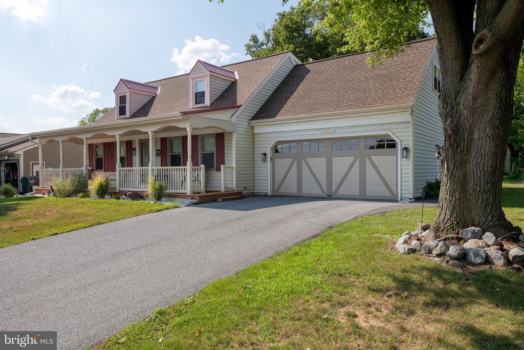 Photo of 1611 Kauffman Road, Landisville, PA 17538 (MLS # PALA2054182)