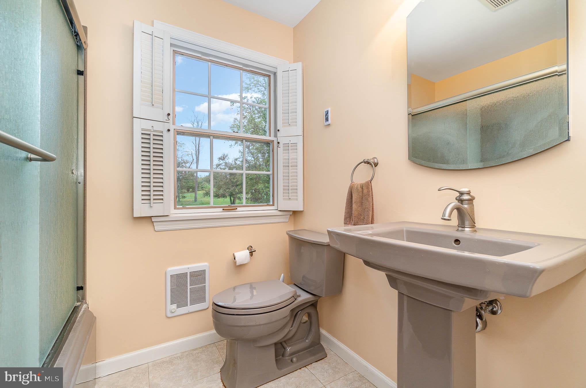 UPPER ALLEN TWP - Residential