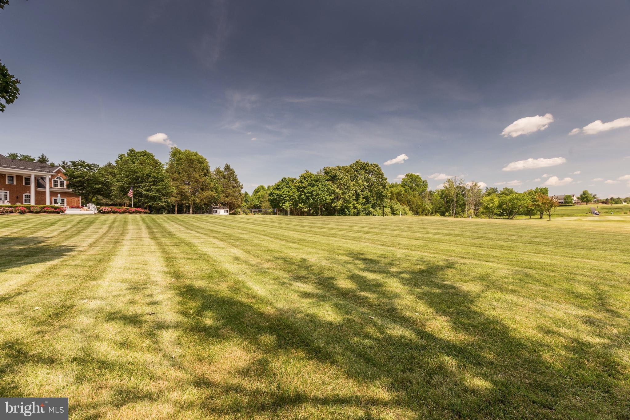 LIFESTYLE AT SULLY STATION - Residential