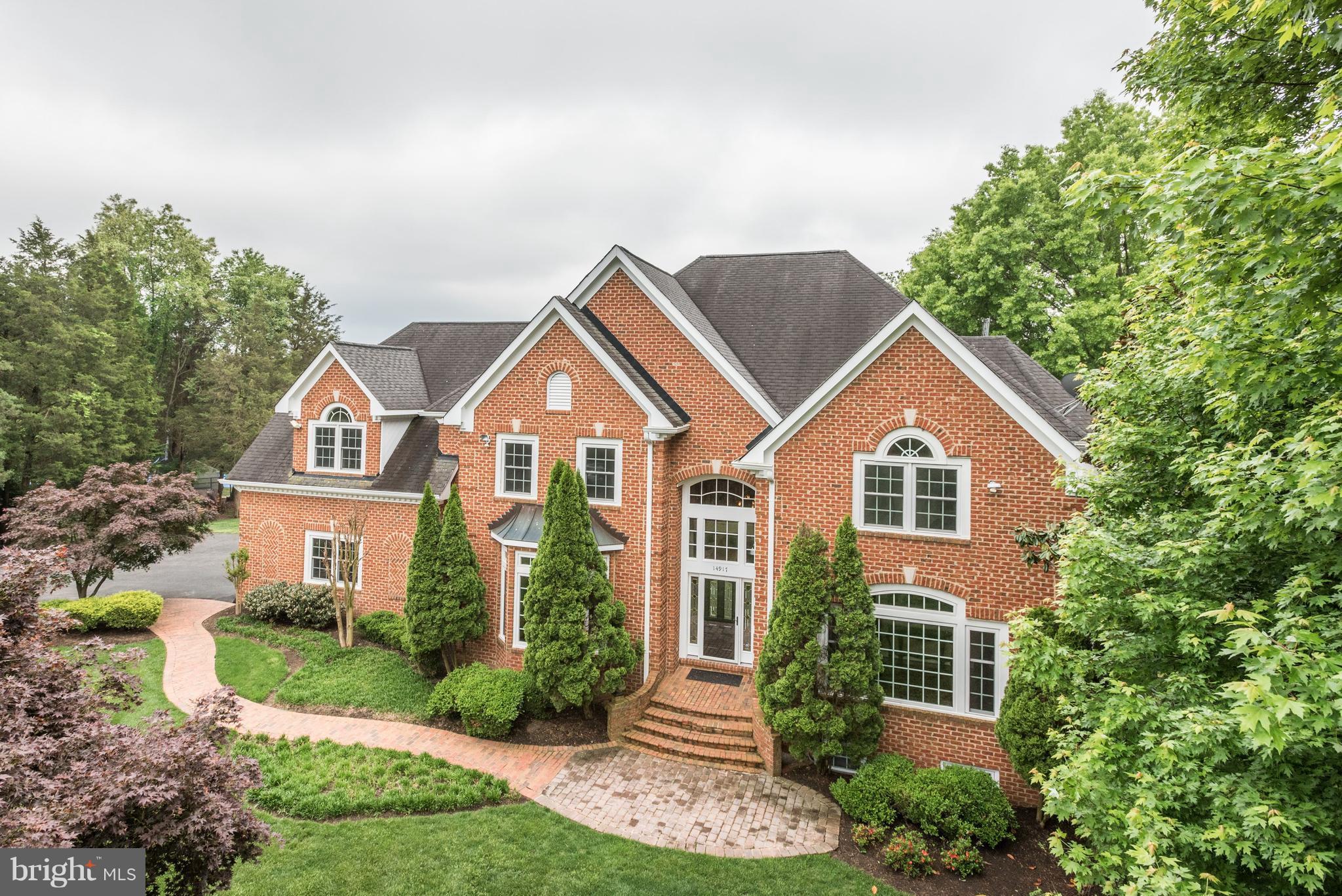 LIFESTYLE AT SULLY STATION - Residential