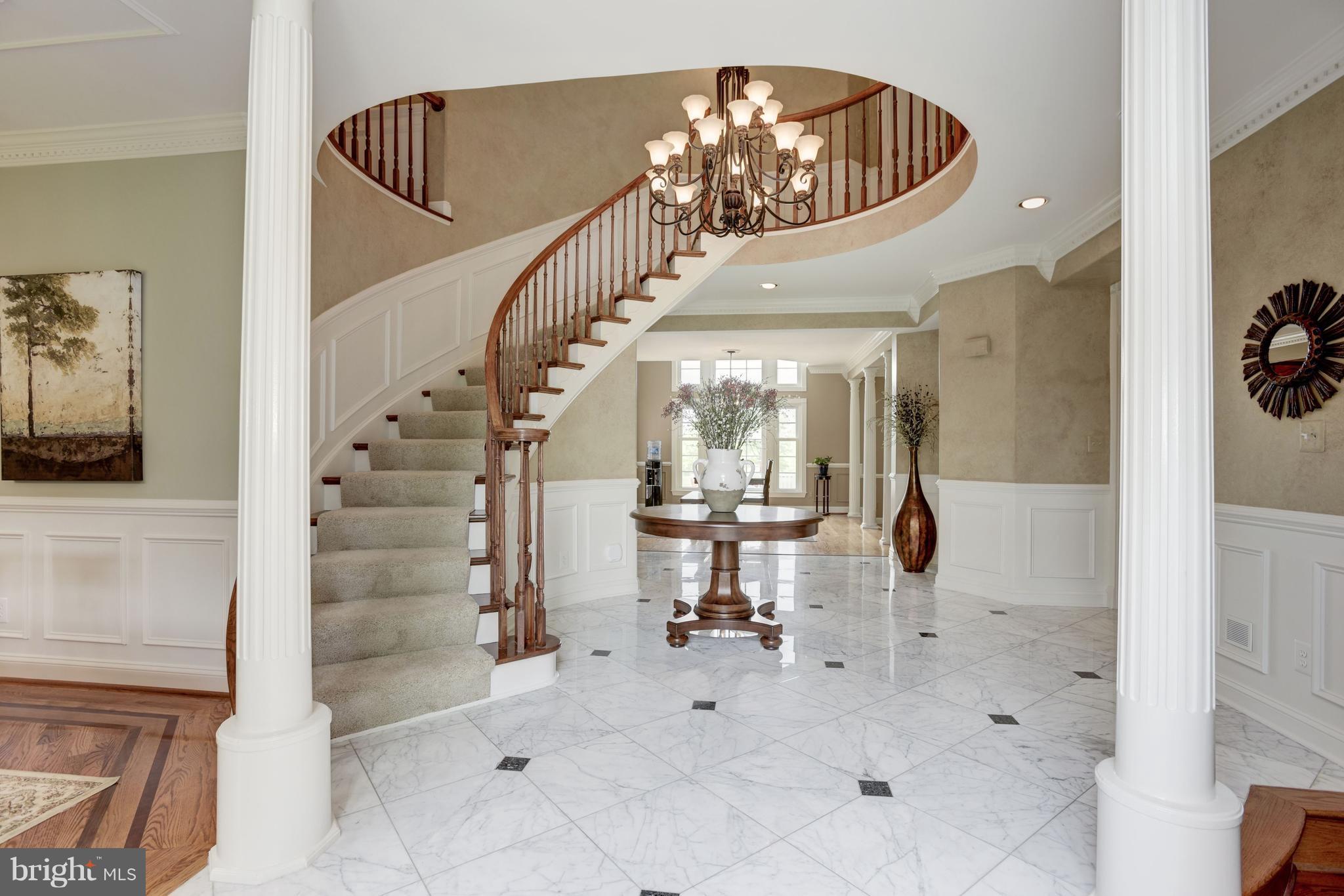 LIFESTYLE AT SULLY STATION - Residential