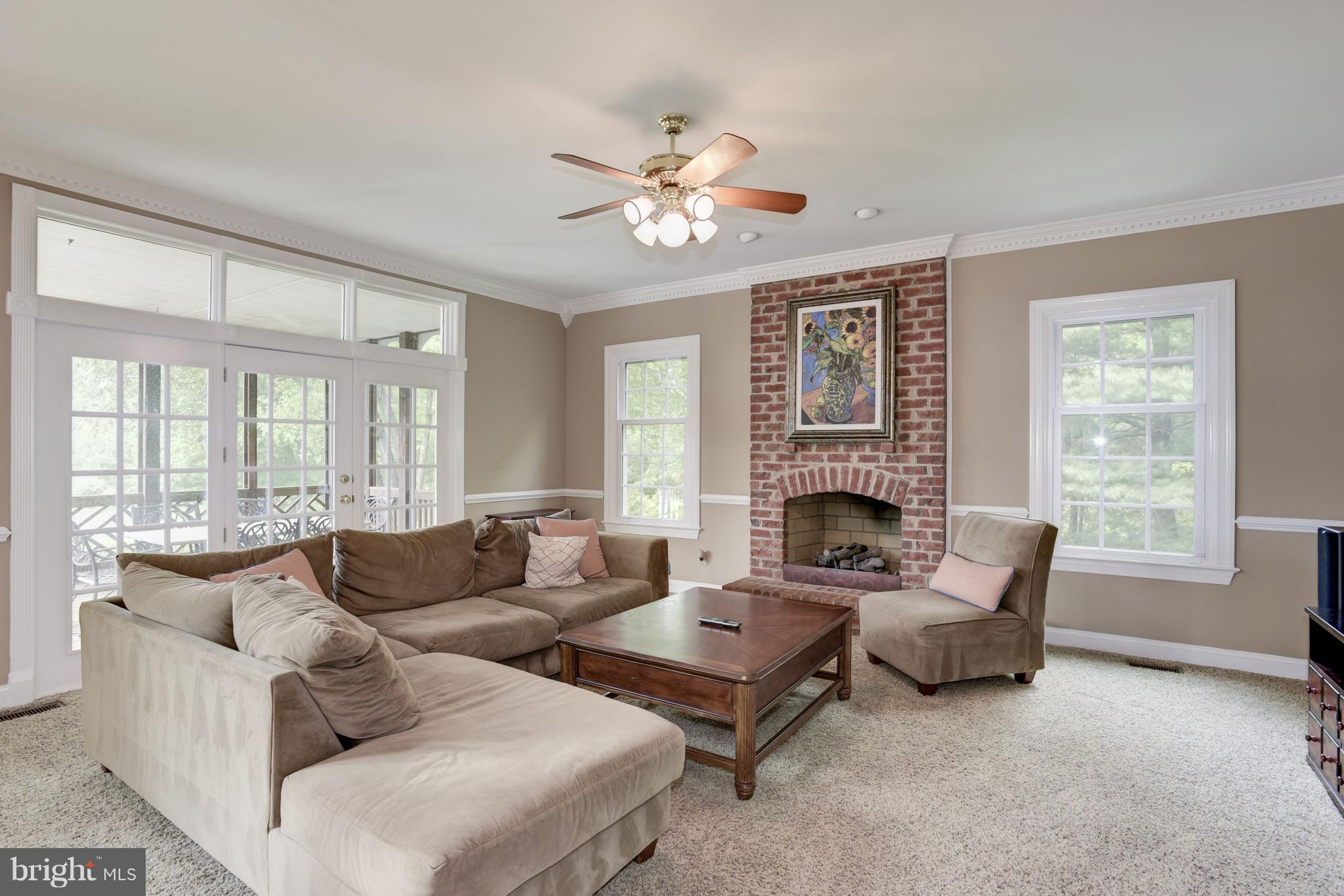 LIFESTYLE AT SULLY STATION - Residential