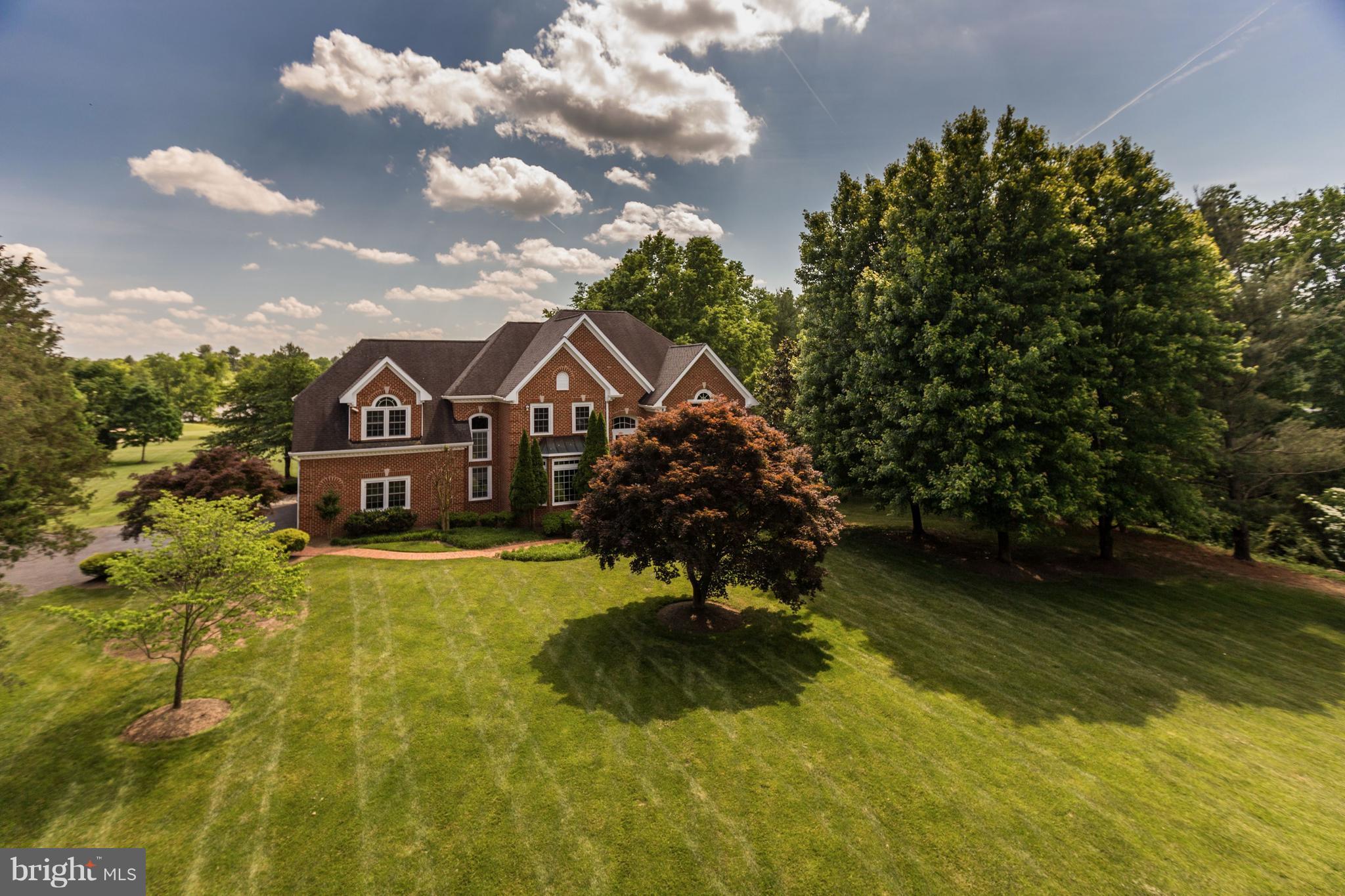 LIFESTYLE AT SULLY STATION - Residential