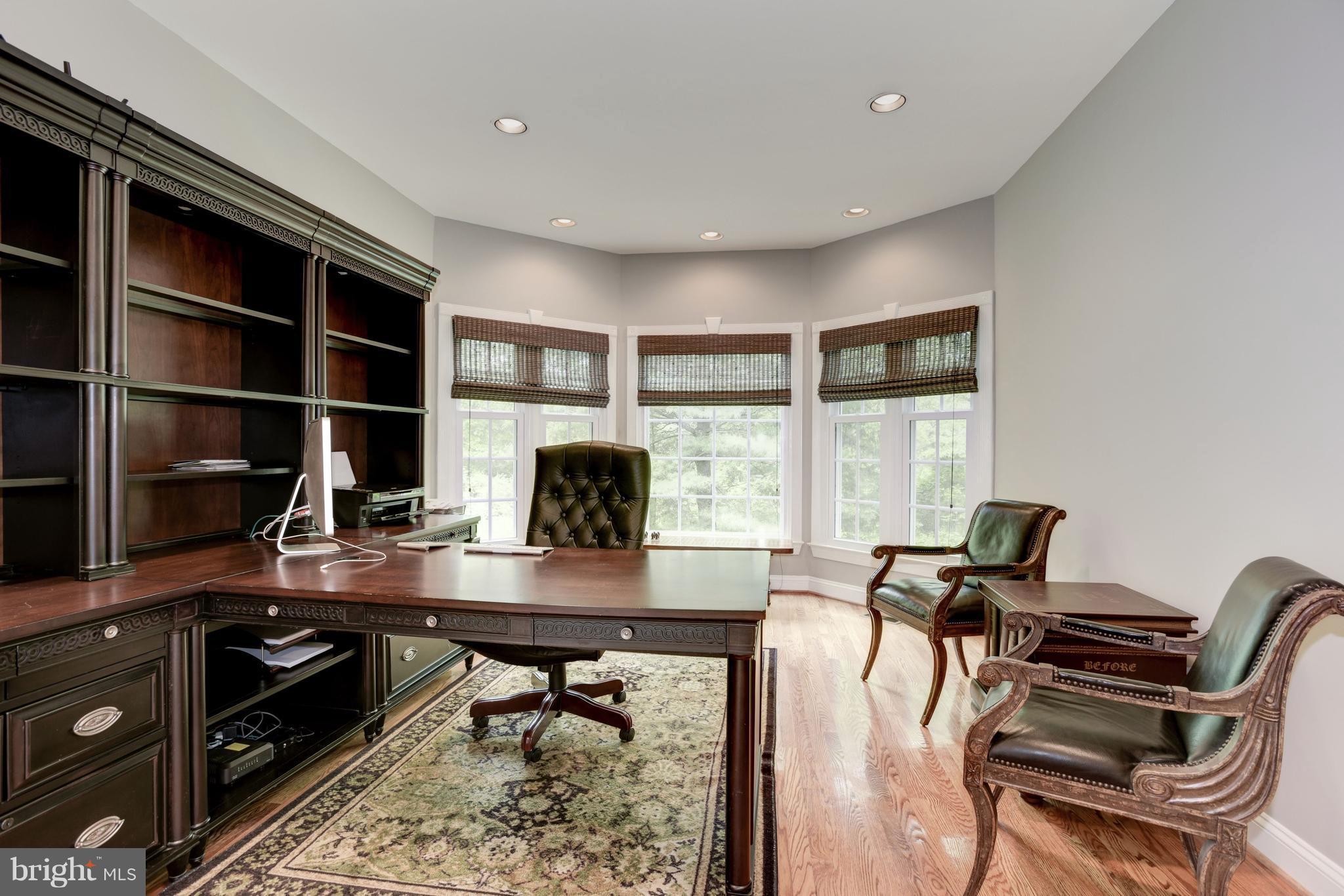 LIFESTYLE AT SULLY STATION - Residential