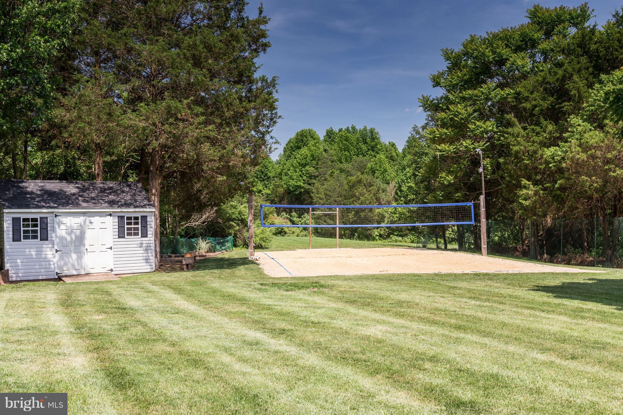 LIFESTYLE AT SULLY STATION - Residential