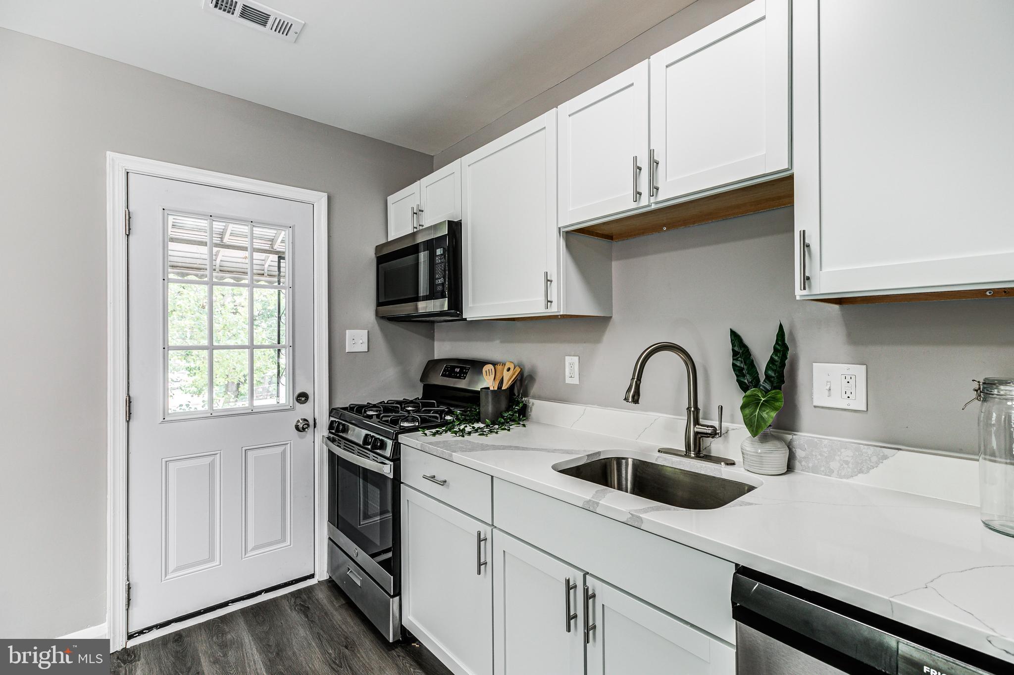 FRANKFORD - Residential