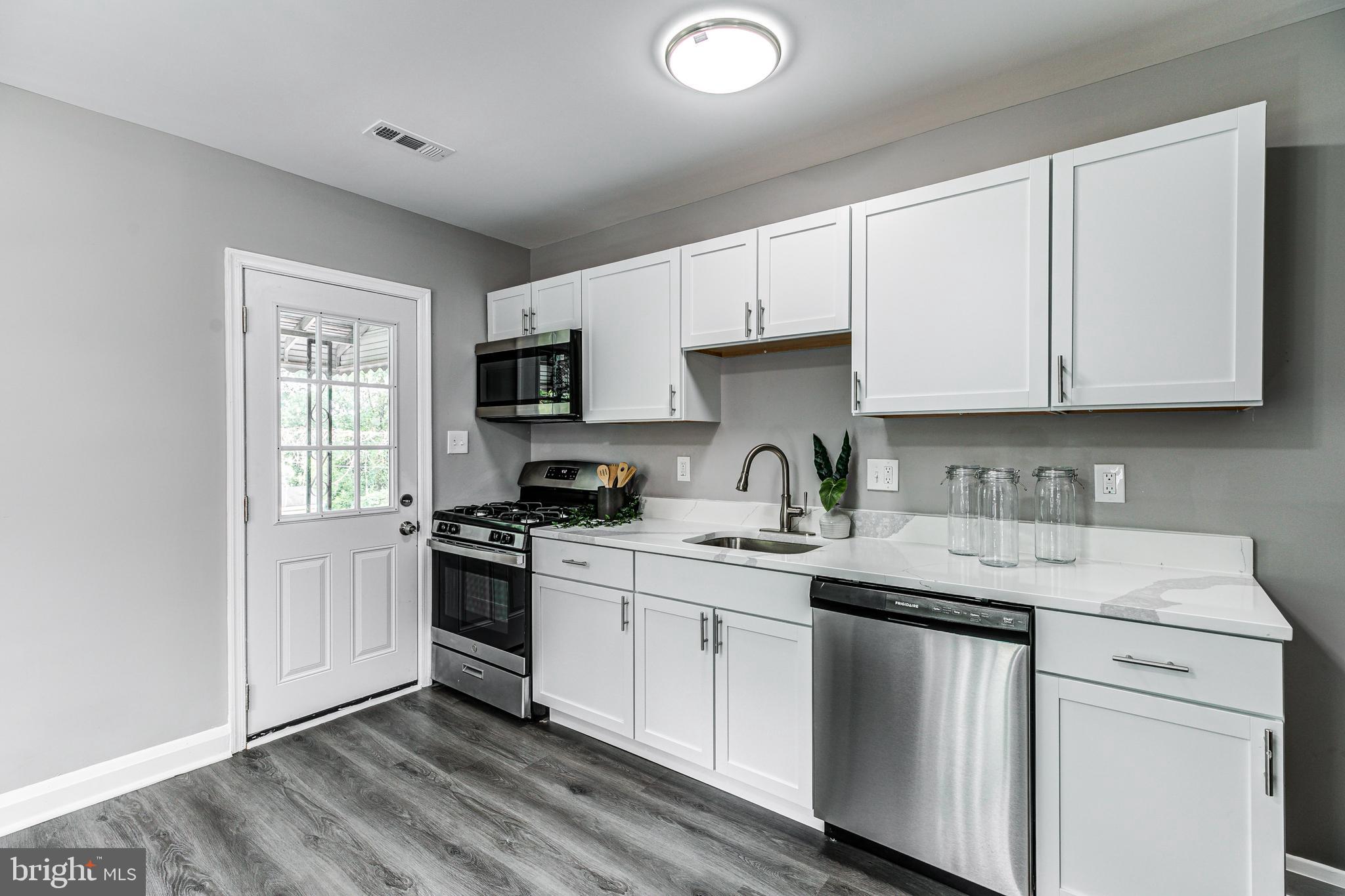 FRANKFORD - Residential