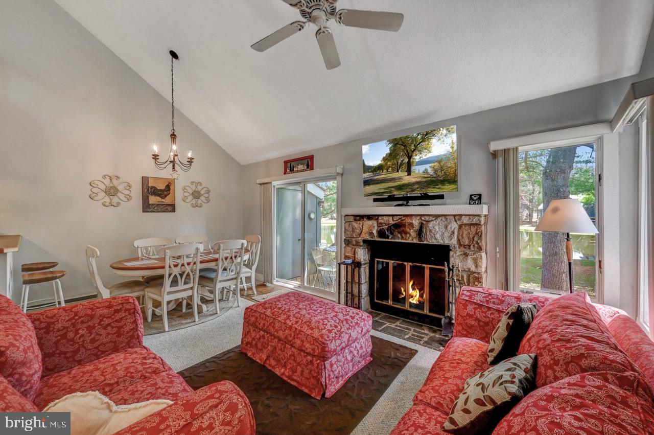 SNOW RIDGE VILLAGE - Residential