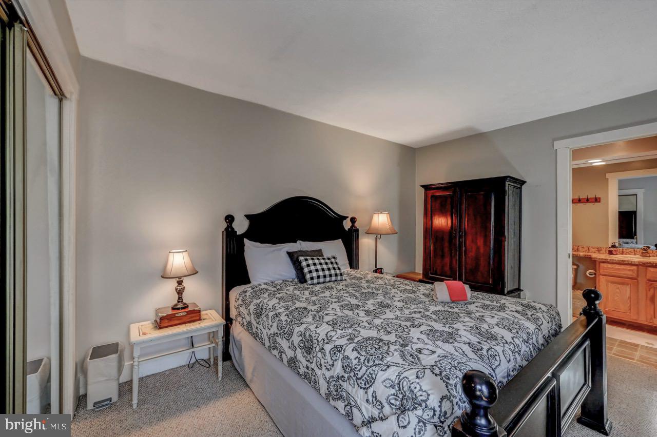 SNOW RIDGE VILLAGE - Residential