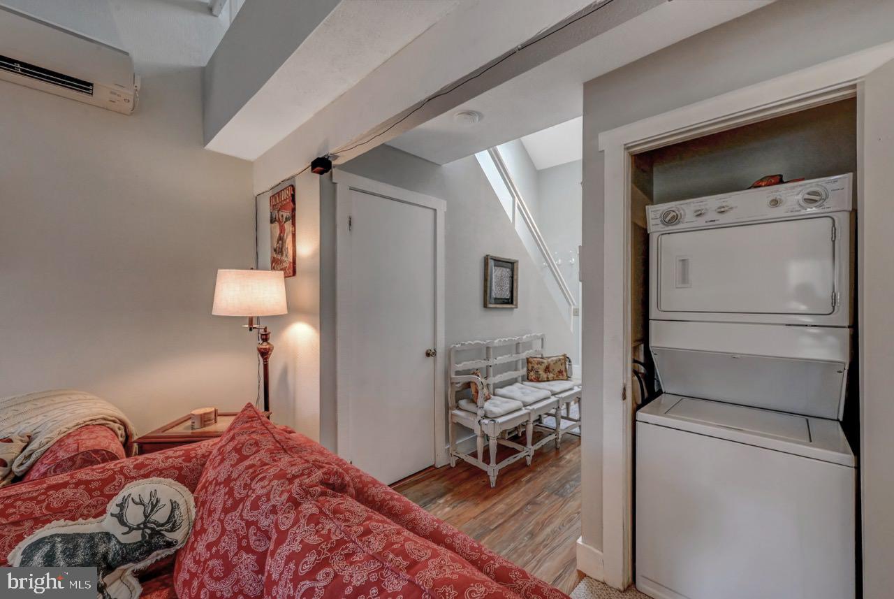 SNOW RIDGE VILLAGE - Residential