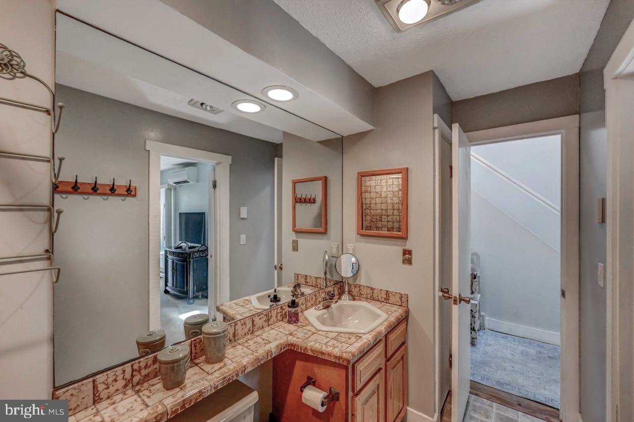 SNOW RIDGE VILLAGE - Residential