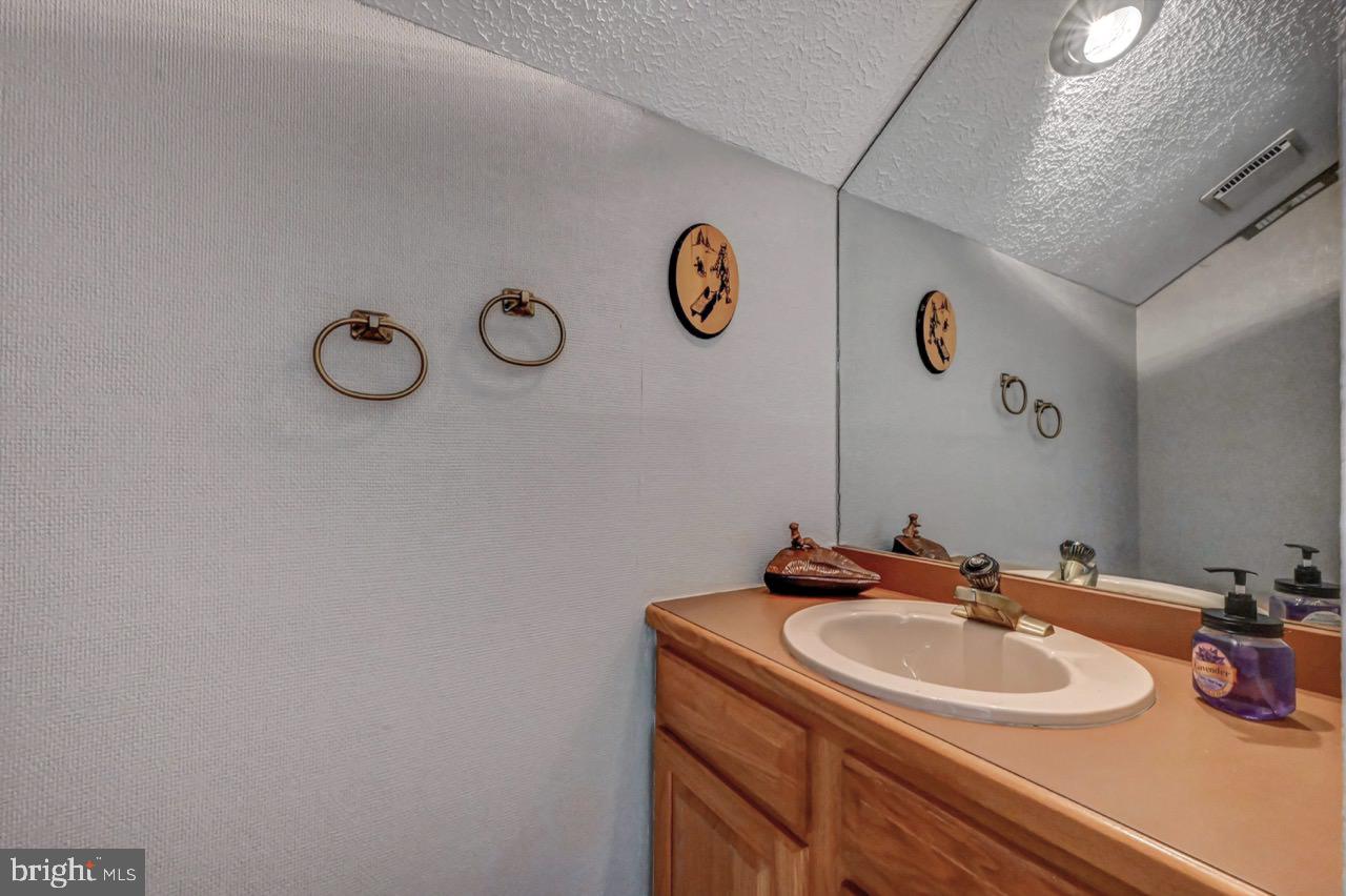 SNOW RIDGE VILLAGE - Residential