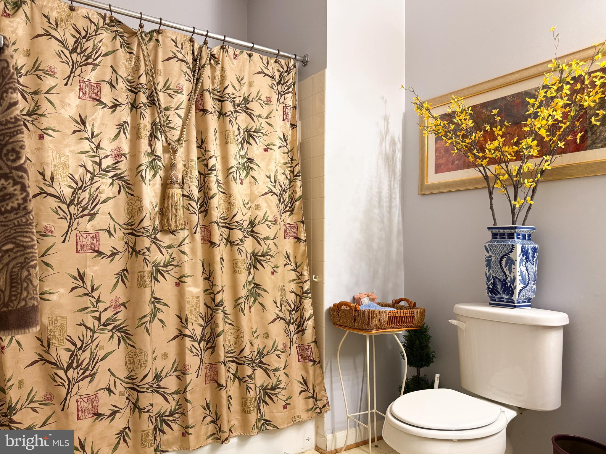 CAMERON GROVE - Residential