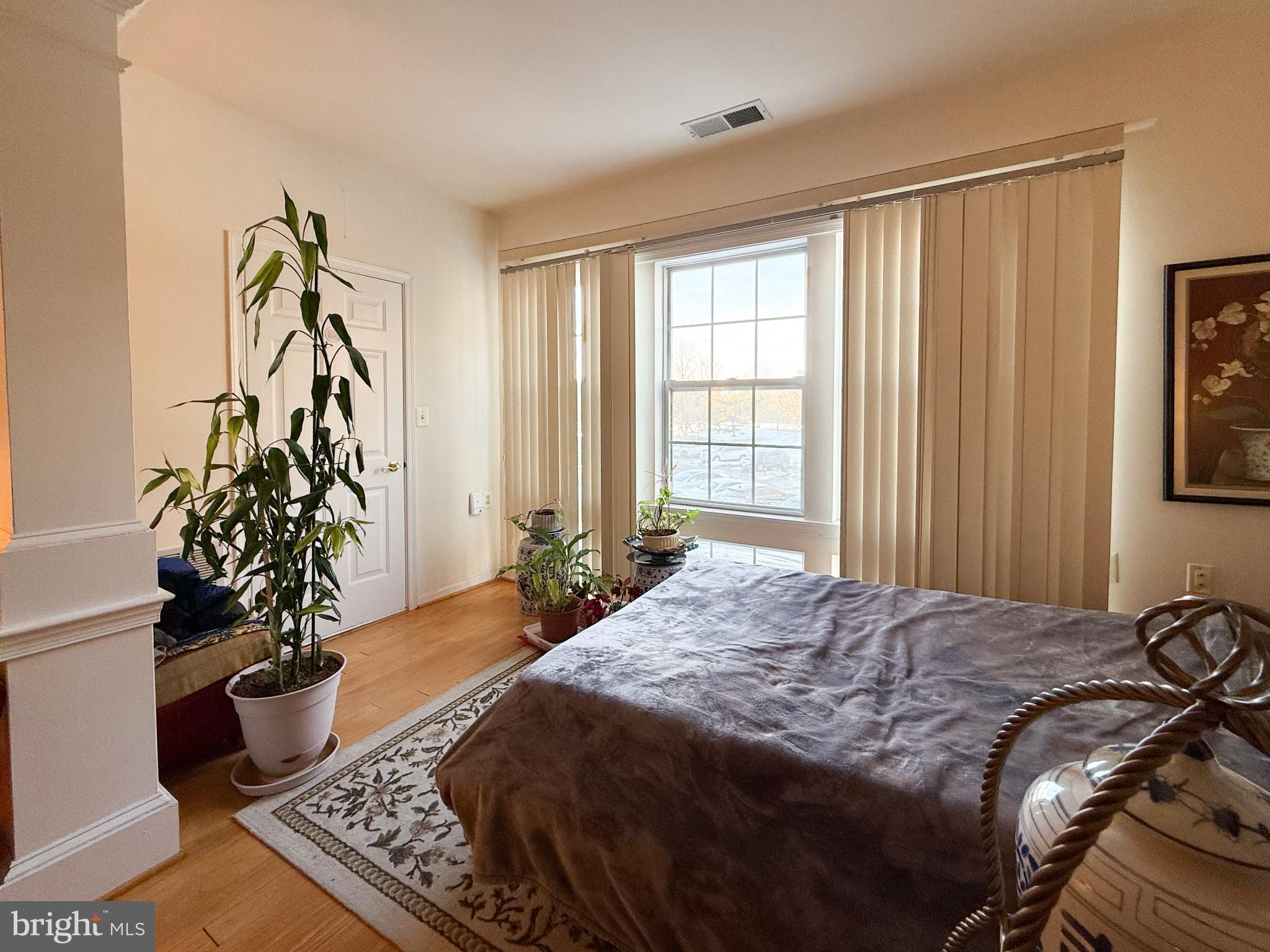 CAMERON GROVE - Residential