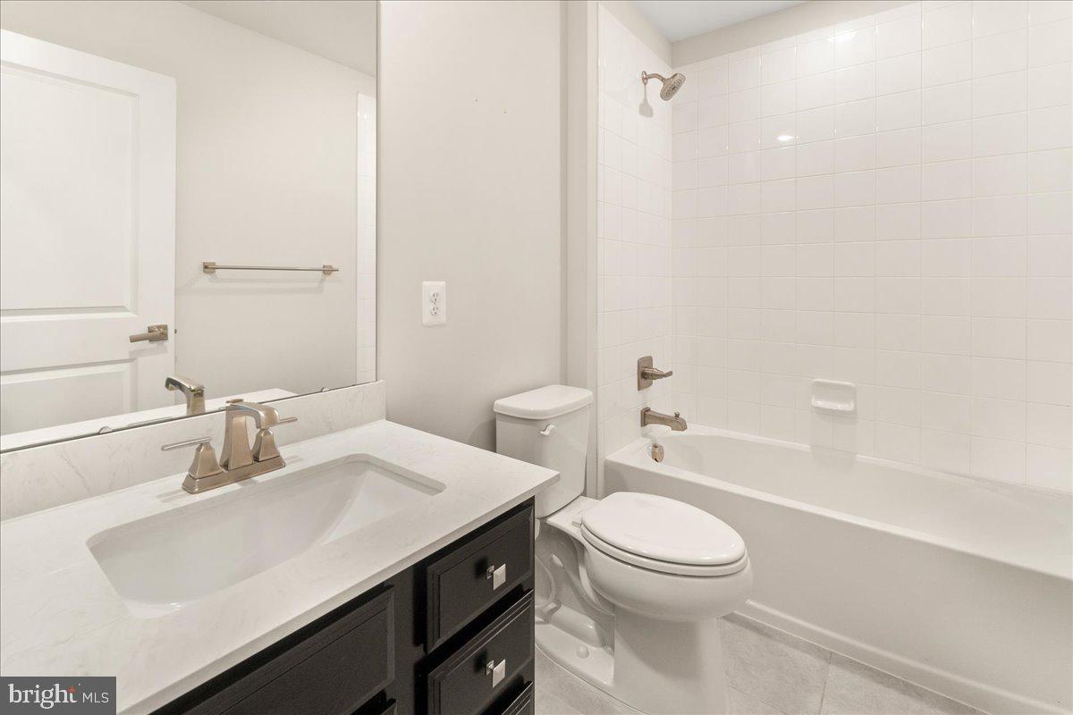 LANDSDALE - Residential