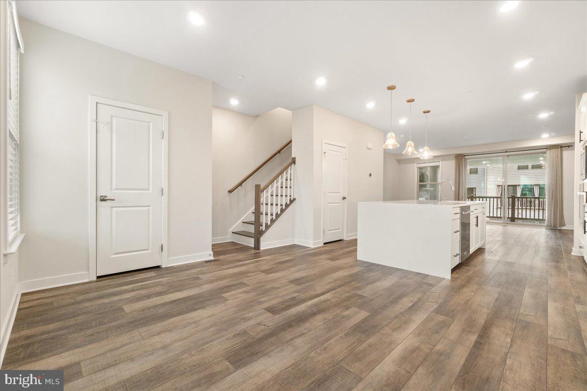 LANDSDALE - Residential