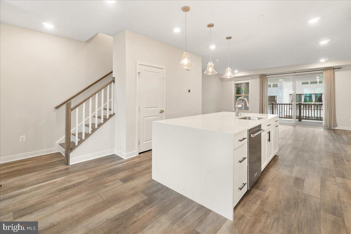 LANDSDALE - Residential