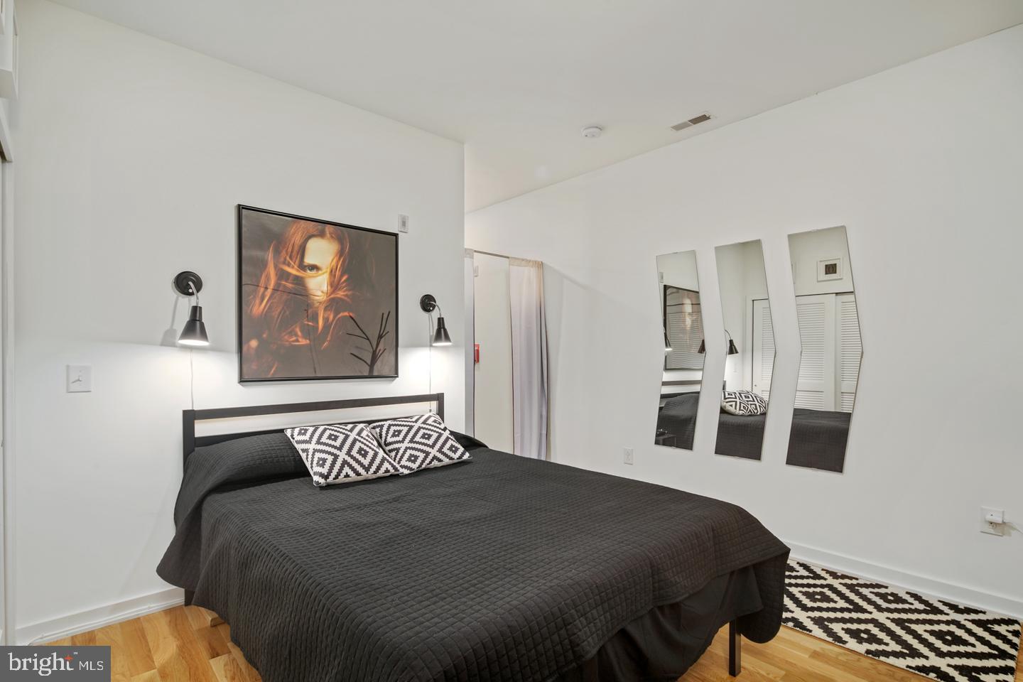 FISHTOWN - Commercial Sale