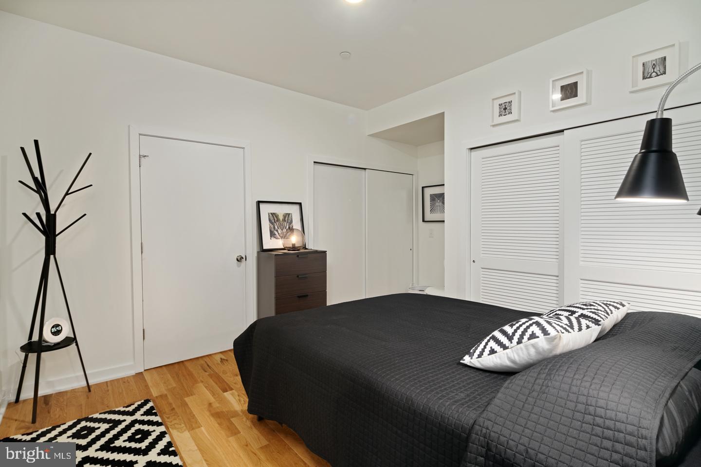 FISHTOWN - Commercial Sale