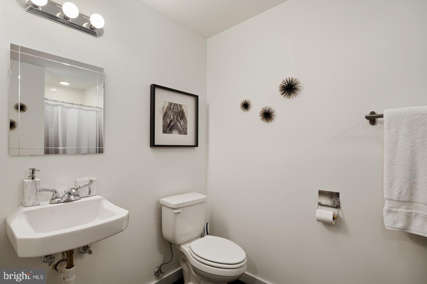 FISHTOWN - Commercial Sale