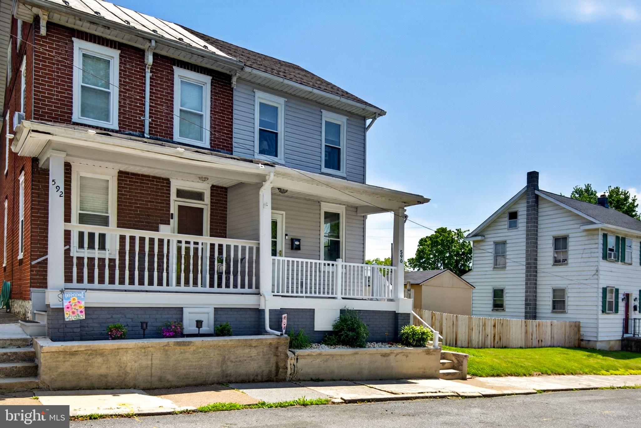 590 MONROE STREET