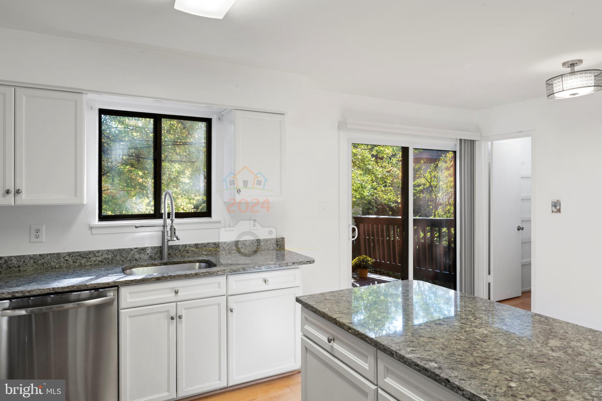 CHERRYWOOD SQUARE - Residential