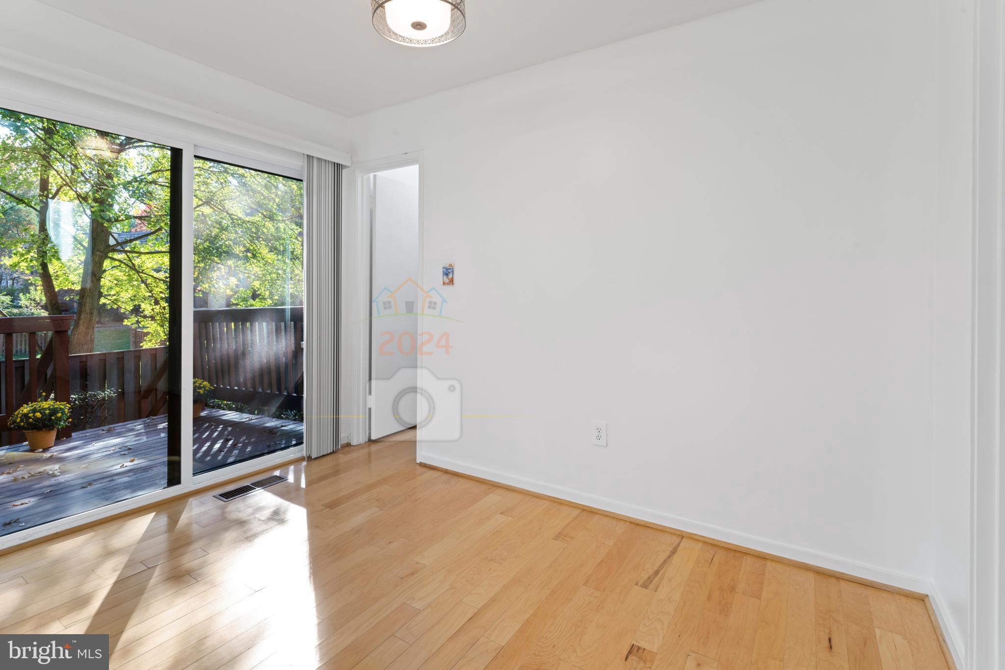 CHERRYWOOD SQUARE - Residential