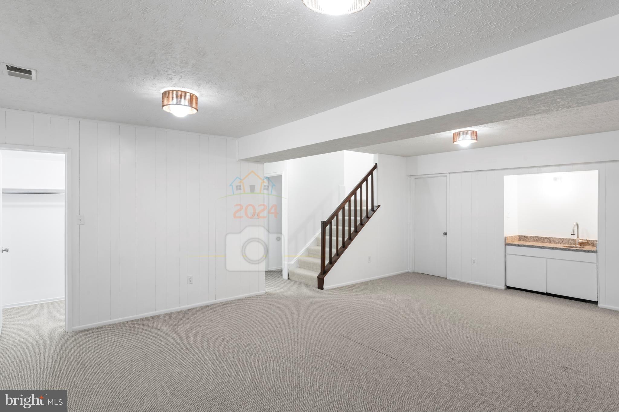 CHERRYWOOD SQUARE - Residential