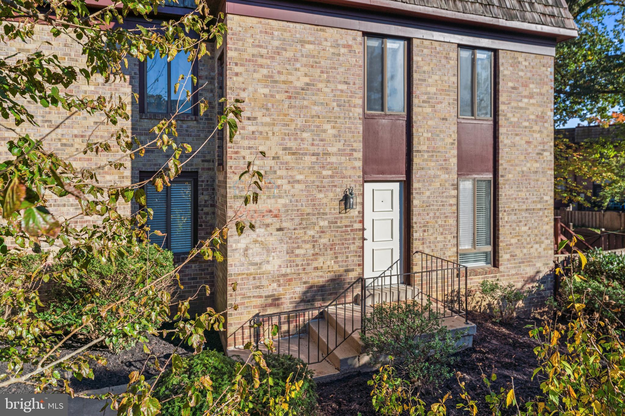 CHERRYWOOD SQUARE - Residential