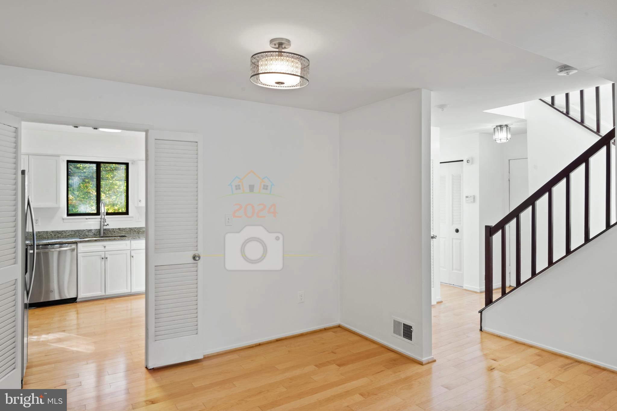 CHERRYWOOD SQUARE - Residential