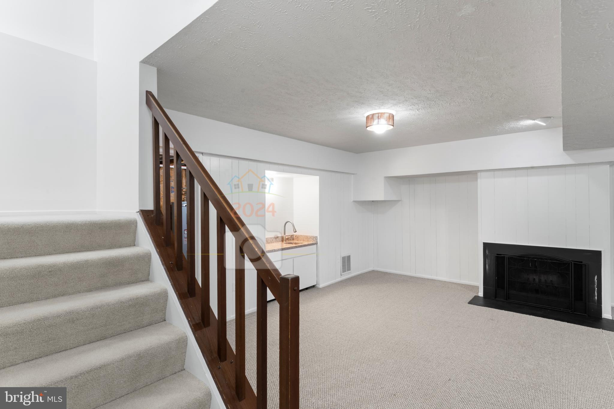 CHERRYWOOD SQUARE - Residential