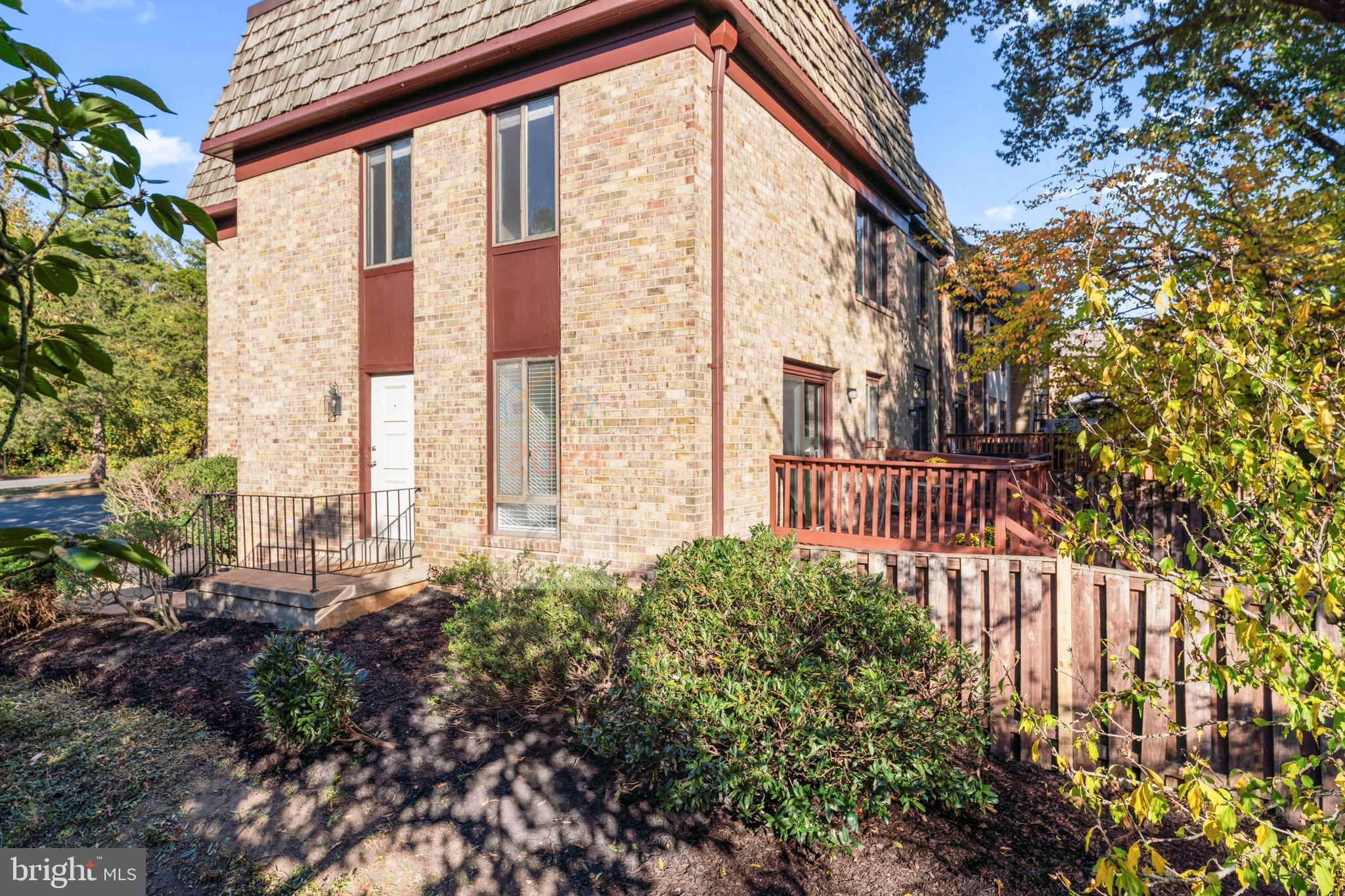 CHERRYWOOD SQUARE - Residential