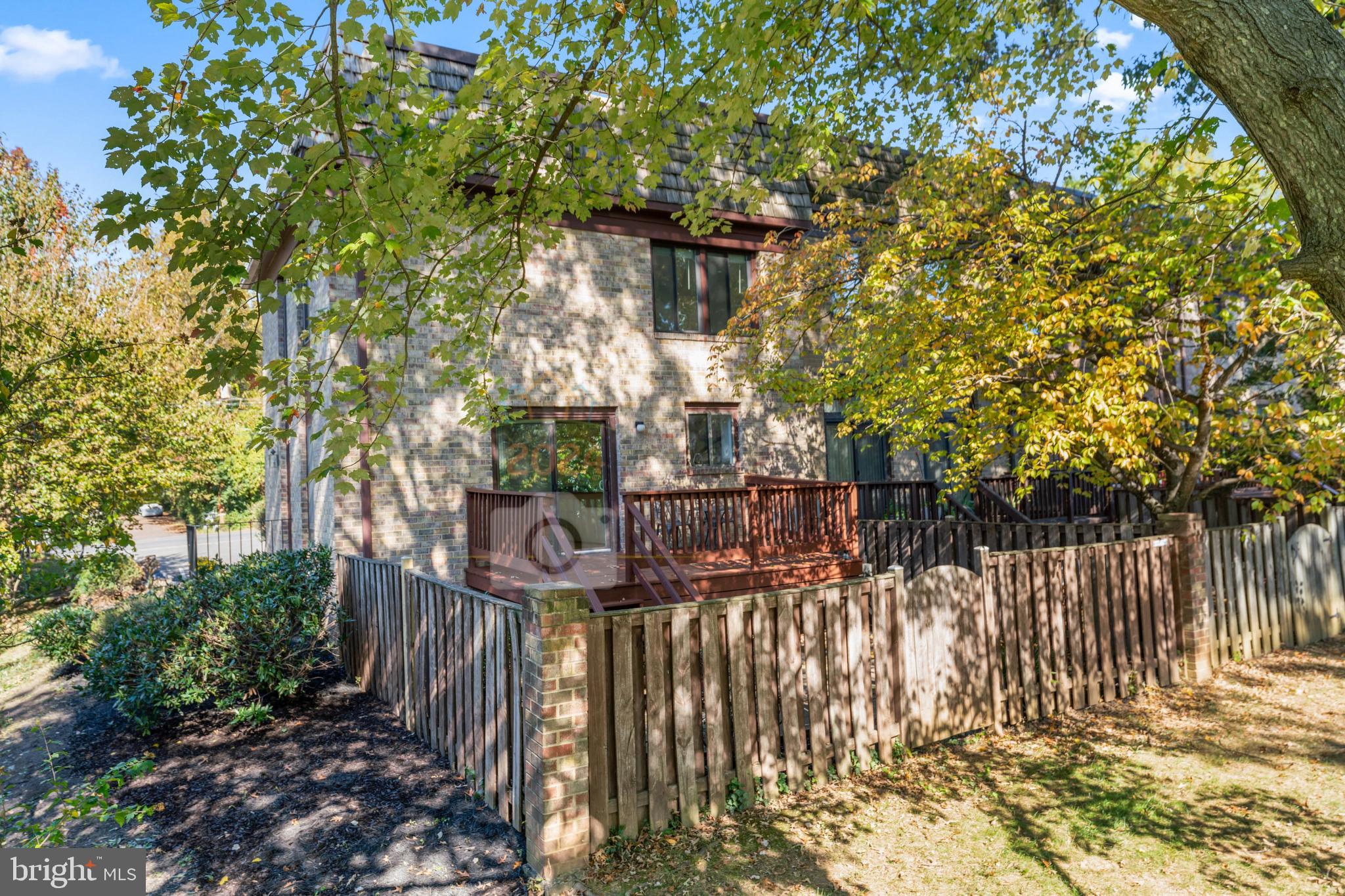 CHERRYWOOD SQUARE - Residential