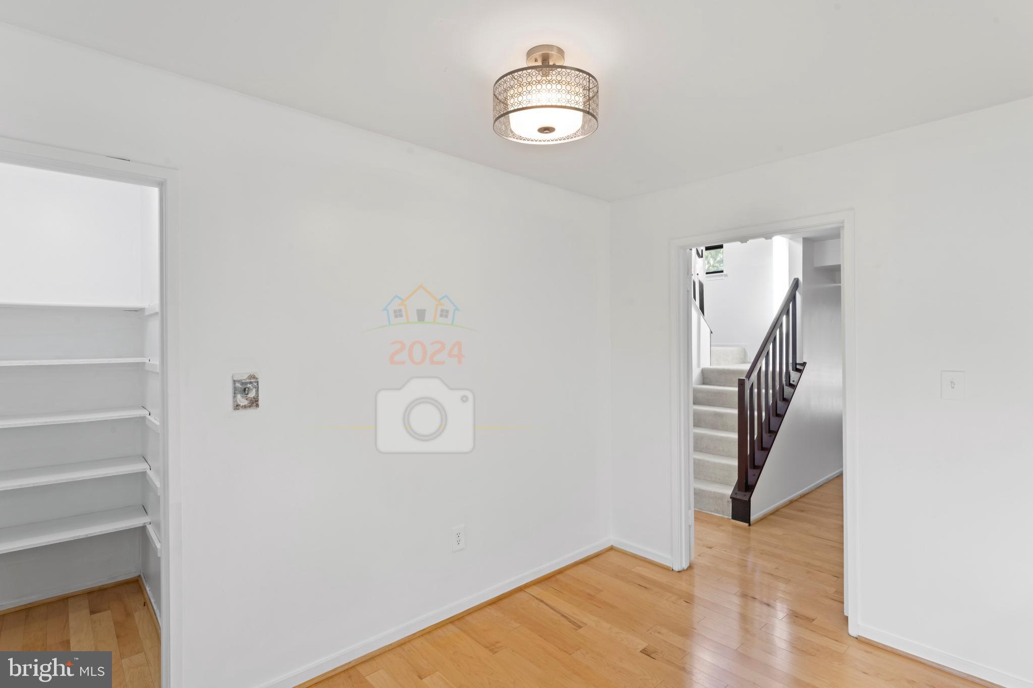 CHERRYWOOD SQUARE - Residential